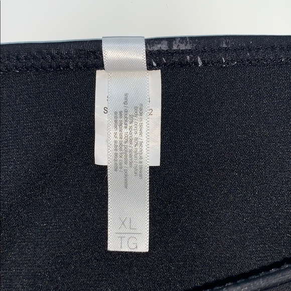 Aero String Bikini - Picture 4 of 4